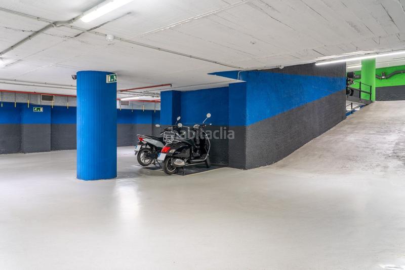 Foto 0fe58dfd-f118-449f-aea9-1c0420dfae57. Alquiler parking moto en calle aragó 182 en L´Antiga Esquerra de l´Eixample Barcelona