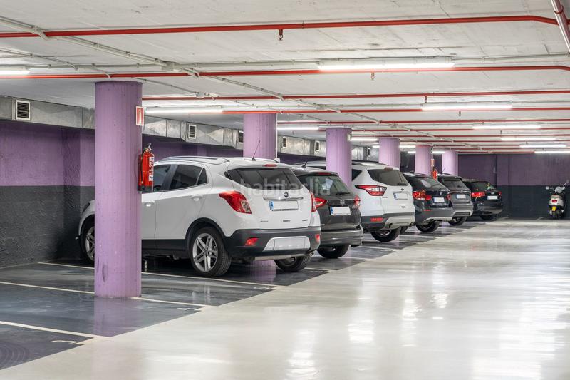 Foto eb8ea3f1-776b-4ebc-9b08-1235cd093e92. Alquiler parking moto en calle aragó 182 en L´Antiga Esquerra de l´Eixample Barcelona