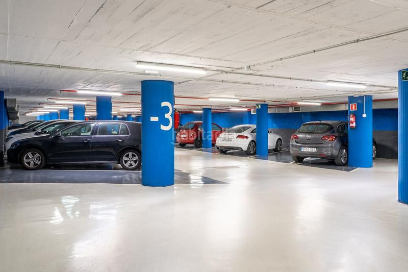 Foto f2782f5f-1f79-449a-8cc9-725ba98e1683. Alquiler parking moto en calle aragó 182 en L´Antiga Esquerra de l´Eixample Barcelona