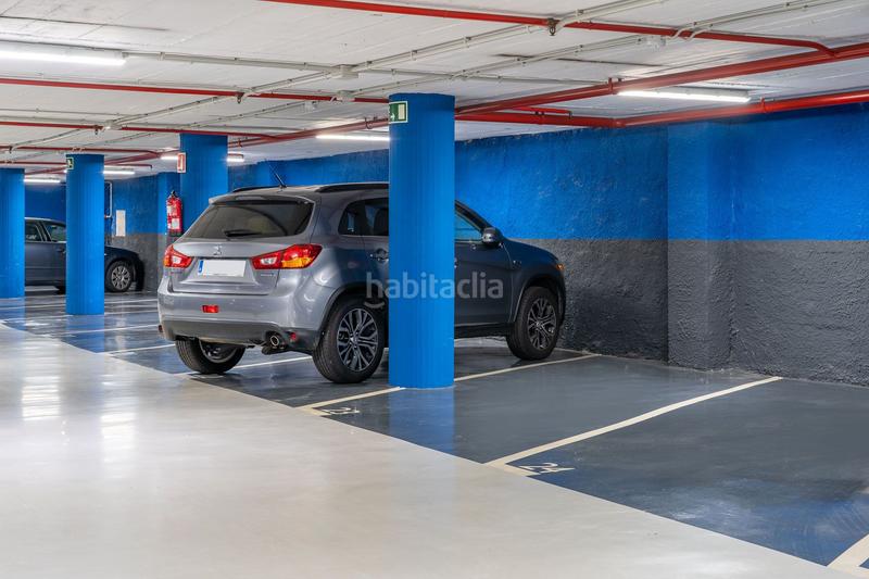 Foto fd0340b0-4f95-489f-8bd8-7e8c077fd611. Alquiler parking moto en calle aragó 182 en L´Antiga Esquerra de l´Eixample Barcelona