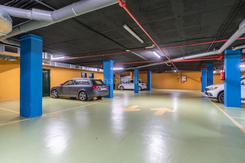 Foto fefd899c-3842-4149-8443-eed7dfe0d1c4. Alquiler parking coche en calle riera de cirera 66 en Mataró