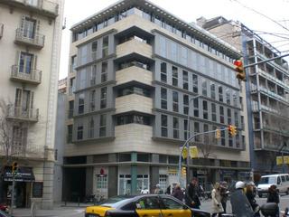 Rent Car parking in Via augusta 117