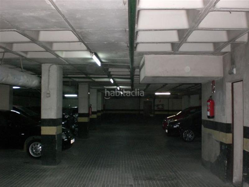 Foto 26d4dc06-2a14-4452-b74f-2d6d4ce9a4b8. Alquiler parking coche en calle buenaventura muñoz 13 en Barcelona