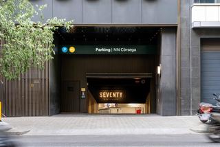 Miete Motorradparkplatz in Calle corcega 344