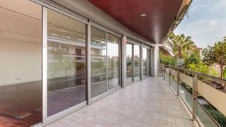 Rent Flat in Calle abadessa olzet 13