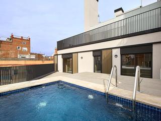 Rent Flat in Passeig de maragall, 205
