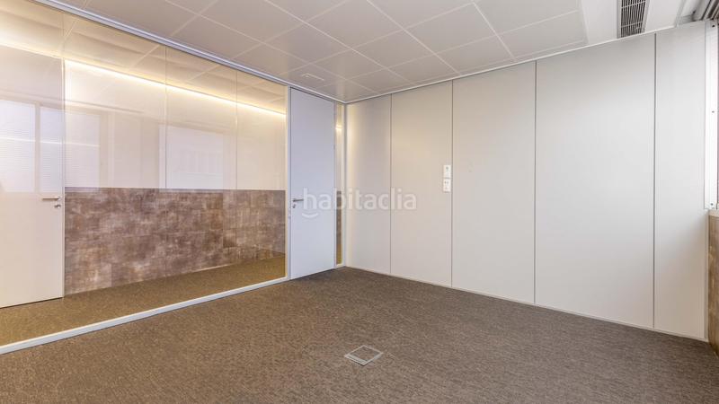 Foto e98271bb-7236-407e-bed5-9e2c3e6f2d5b. Location bureau dans calle tarragona 153 dans Hostafrancs Barcelona