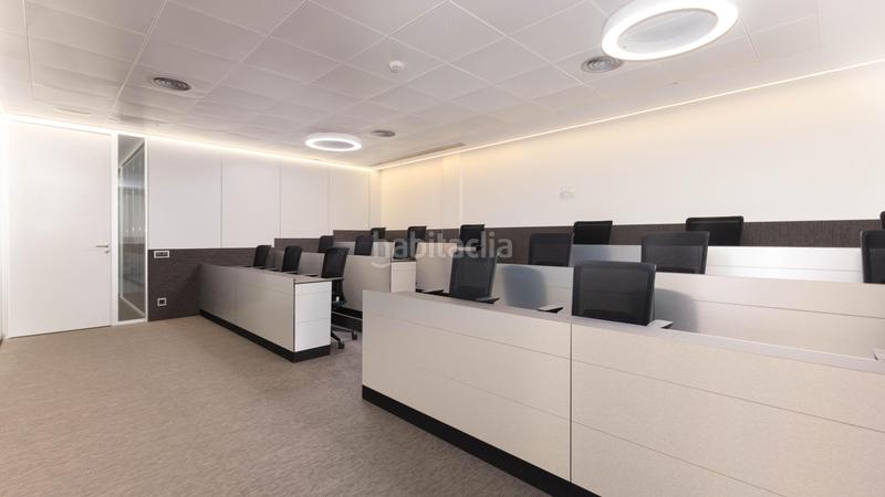 Foto f9218f4f-a6a0-4eb3-9cdf-ad4e8993736b. Location bureau dans calle tarragona 153 dans Hostafrancs Barcelona