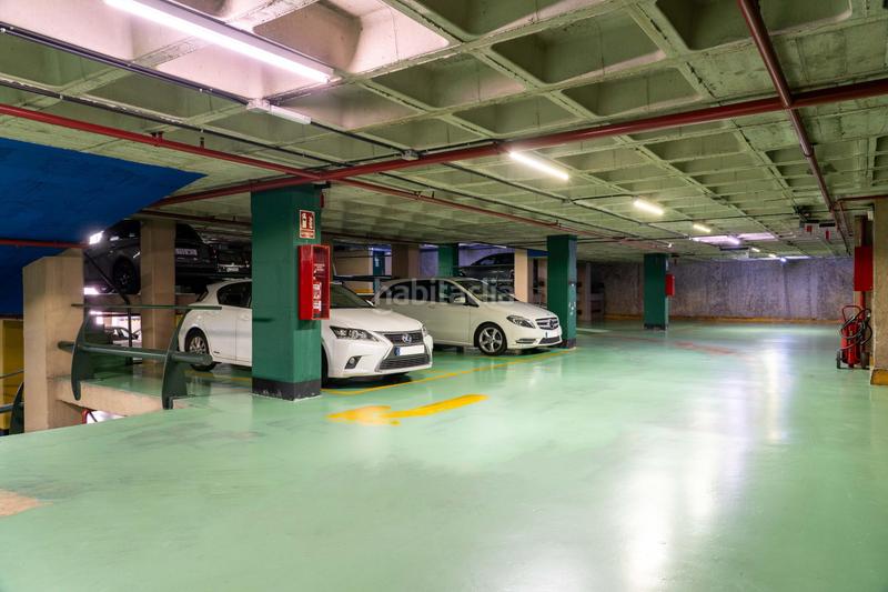 Foto cec9ba2f-d683-4296-969e-91092883084f. Alquiler parking coche en calle hercegovina 21 en Barcelona