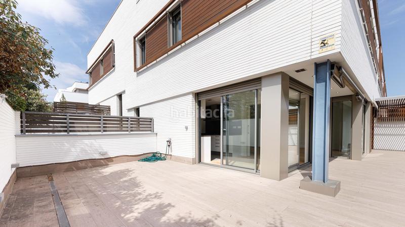 Foto 039631f3-fc18-4c23-89cf-f6709e971945. Casa en calle poble amazic 29-6 en Can Gambús Sabadell