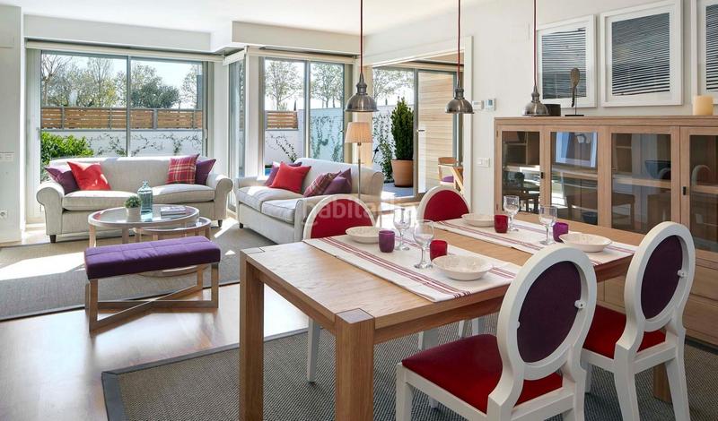 Foto 341ac796-0ccd-49c7-a3a6-fcfa5b21ff3f. Casa en calle poble amazic 29-6 en Can Gambús Sabadell