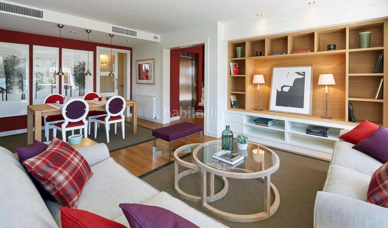 Foto 3952aacf-6a7d-4b3c-8732-d3f6f987e6c7. Casa en calle poble amazic 29-6 en Can Gambús Sabadell