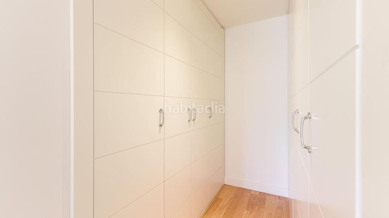 Foto 3b99cc29-94cd-4819-9b14-2324277d387f. Casa en calle poble amazic 29-6 en Can Gambús Sabadell