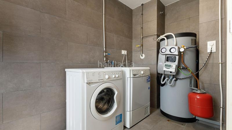 Foto 5499dfaa-6614-41c2-8876-cea21506e586. Casa en calle poble amazic 29-6 en Can Gambús Sabadell