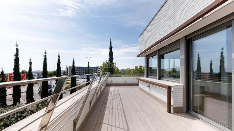 Foto 8145bf47-64c6-4f6f-b9ad-e35af0263e20. Casa en calle poble amazic 29-6 en Can Gambús Sabadell