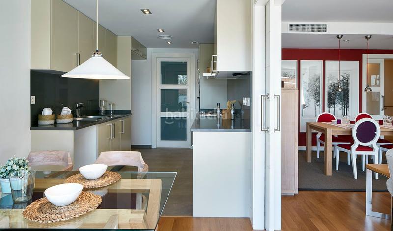 Foto c95cd016-717d-4ca8-b996-2646b36f9301. Casa en calle poble amazic 29-6 en Can Gambús Sabadell