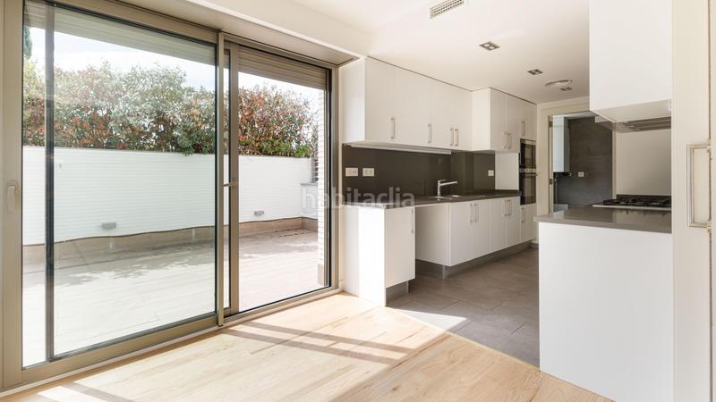 Foto cb14f8ab-d71a-457b-8d8d-d54c74abda30. Casa en calle poble amazic 29-6 en Can Gambús Sabadell