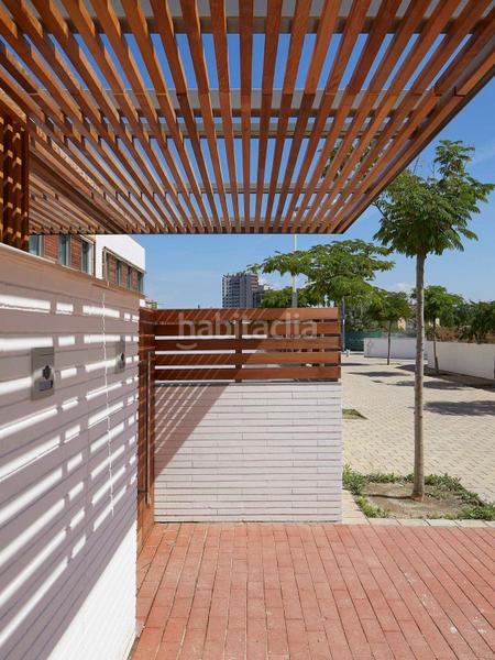 Foto ce47bd01-9d15-4eb4-bef3-97cd9fbadcf9. Casa en calle poble amazic 29-6 en Can Gambús Sabadell