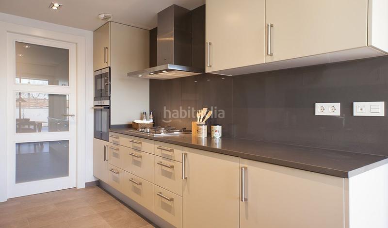 Foto d53a9eb0-436a-4113-b3a4-88a68964621e. Casa en calle poble amazic 29-6 en Can Gambús Sabadell