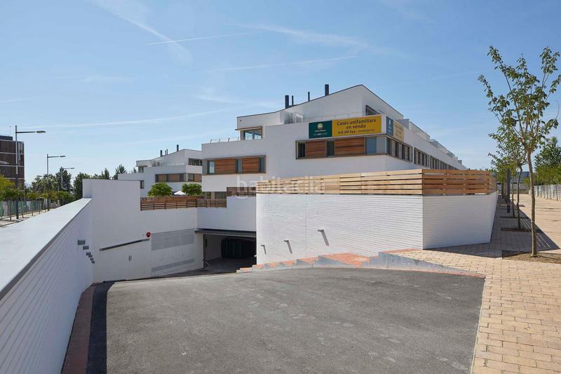 Foto dcd60fa1-3112-44c3-a121-4fd4b0229b12. Casa en calle poble amazic 29-6 en Can Gambús Sabadell