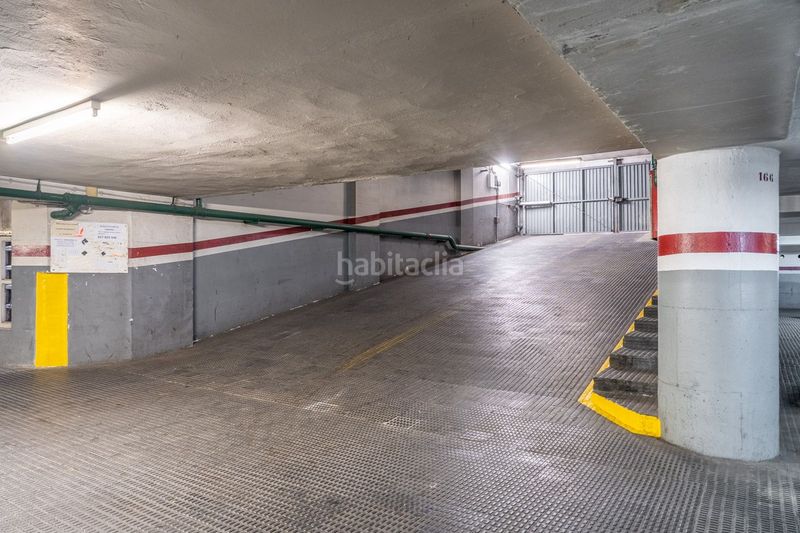 Foto 0dba1073-d3c2-438e-a809-d2465cf5d4e0. Rent car parking in calle in Sant Antoni Barcelona