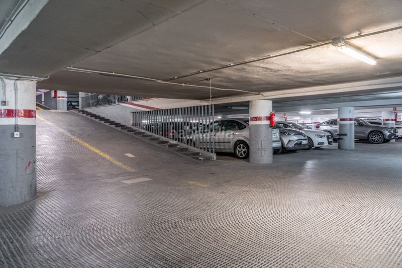 Foto de6f9c7e-07fc-4395-8223-6db5990144d0. Rent car parking in calle in Sant Antoni Barcelona