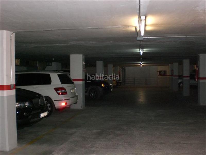 Foto 343461fa-0676-48b3-845d-06a1dae33934. Alquiler parking coche en calle tomas breton 32 en Esplugues de Llobregat