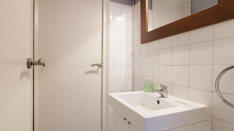 Foto 6df690ef-1f4e-4a03-a3b0-3e0470f2f416. Lloguer local comercial a calle gral. palafox 9 a Castelldefels