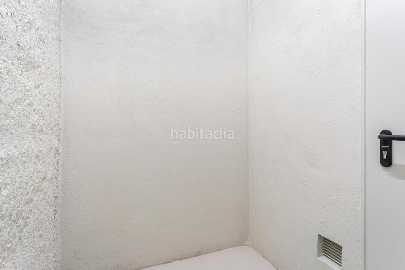 Foto 402a03ad-82bf-4a24-b16f-9d7d0f88ed1a. Lloguer aparcament cotxe a avenida sant joan despi 4 a Sant Joan Despí