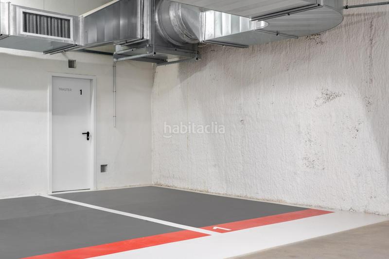 Foto 8bb6a6bb-8018-4997-abab-daff412205ca. Lloguer aparcament cotxe a avenida sant joan despi 4 a Sant Joan Despí