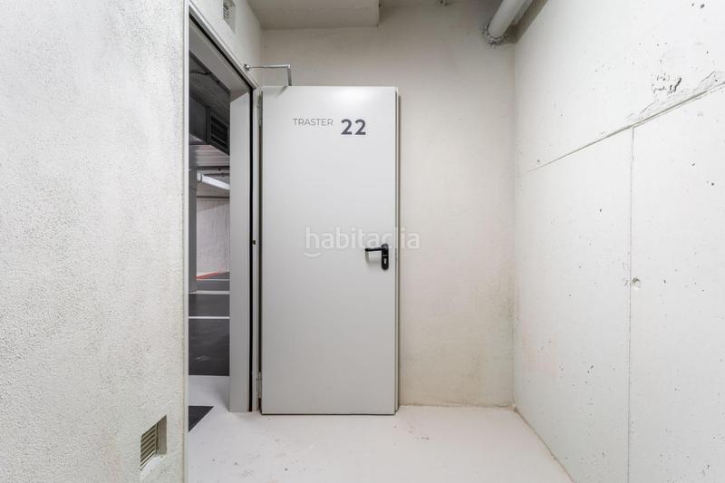 Foto 00d5e363-f840-4ca1-bf37-19af86eca1b9. Location parking voiture dans avenida sant joan despi 4 dans Sant Joan Despí