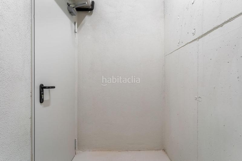 Foto b6a99c09-f08a-4880-9b5e-abad9ff011f6. Location parking voiture dans avenida sant joan despi 4 dans Sant Joan Despí