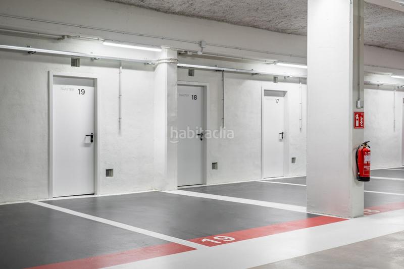 Foto ce67a7cf-1b5f-4317-8dc2-e14184090611. Location parking voiture dans avenida sant joan despi 4 dans Sant Joan Despí