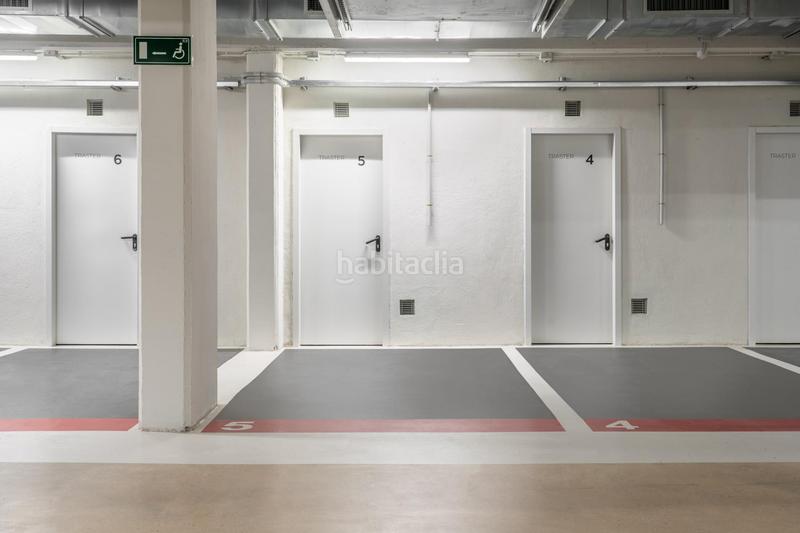 Foto e0162fda-5cbe-427a-b2b1-e6b691ec8a3b. Location parking voiture dans avenida sant joan despi 4 dans Sant Joan Despí