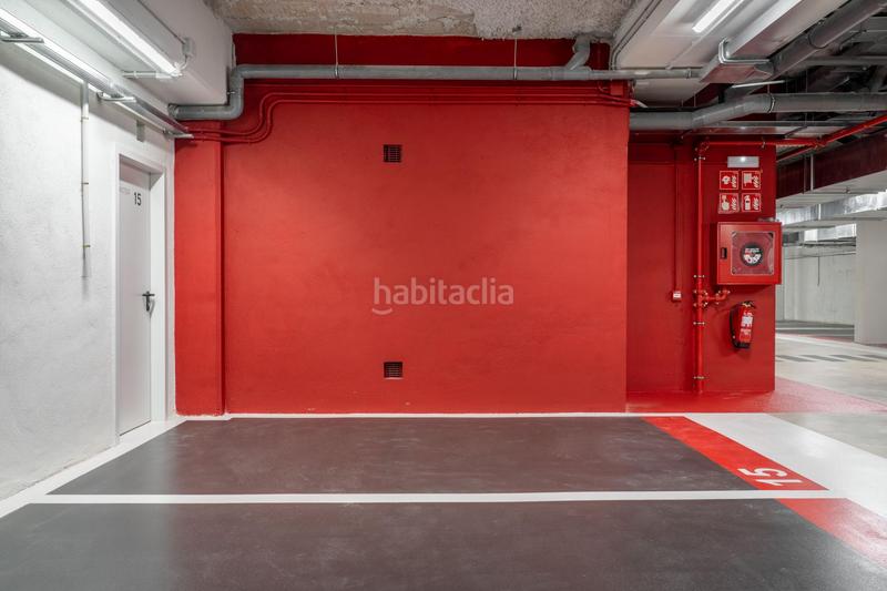 Foto ea60ae30-512a-4b94-b365-96a271c8f5dc. Location parking voiture dans avenida sant joan despi 4 dans Sant Joan Despí