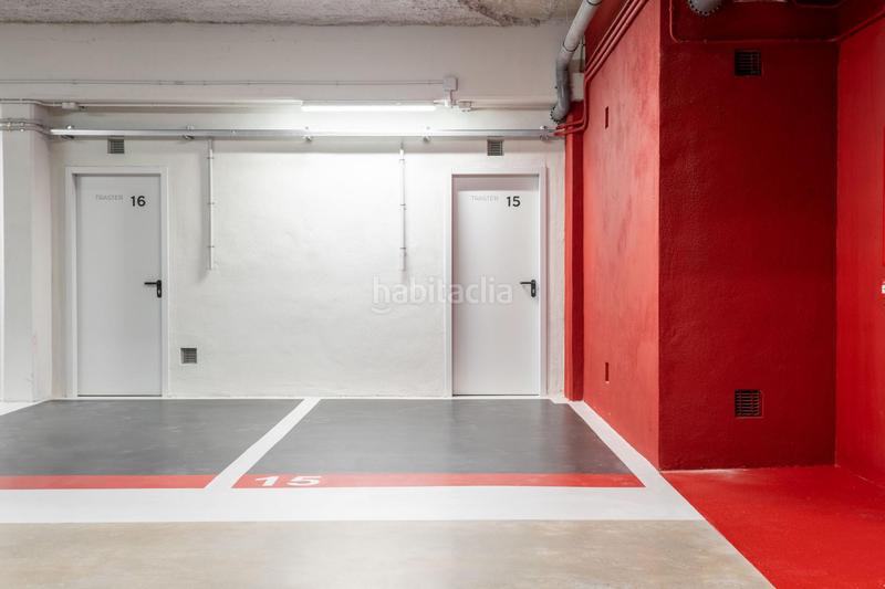 Foto f95c6802-8a41-4e4a-b0f2-72959859aa1a. Location parking voiture dans avenida sant joan despi 4 dans Sant Joan Despí