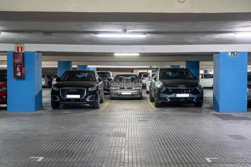 Foto 2bece1dd-58a8-40d1-9031-2414954fb236. Lloguer aparcament cotxe a calle comte urgell 234 234 a Barcelona