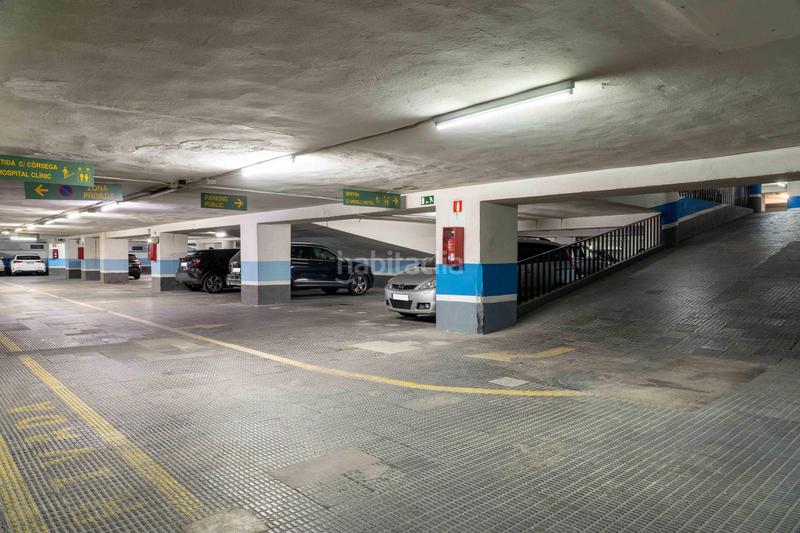 Foto ba36505e-e9d4-40b8-ada5-238fce7db4fa. Alquiler parking coche en calle comte urgell 234 234 en Barcelona