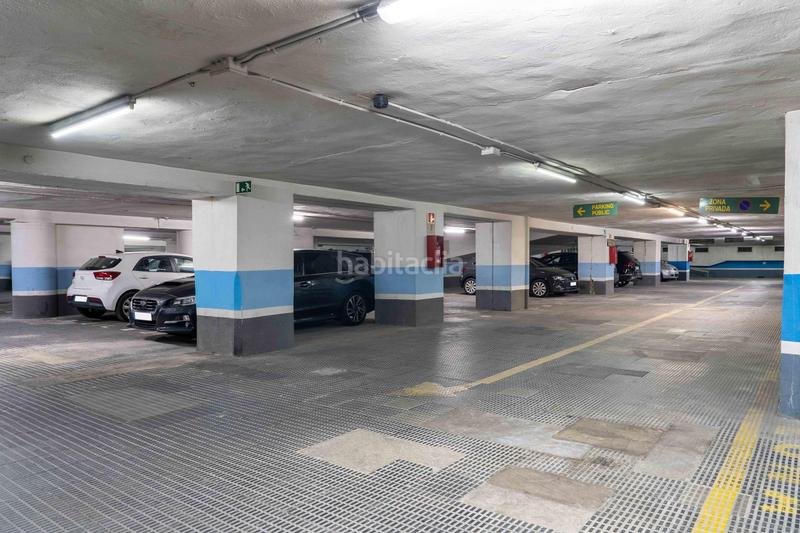 Foto df7668cd-6abf-4772-ab25-04720922aca6. Rent car parking in calle comte urgell 234 234 in Barcelona