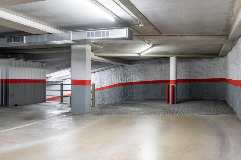 Foto 51129a9f-82cb-4f60-986a-7c4d182a12d4. Rent car parking in calle ernest lluch 15 in Collblanc Hospitalet de Llobregat (L´)