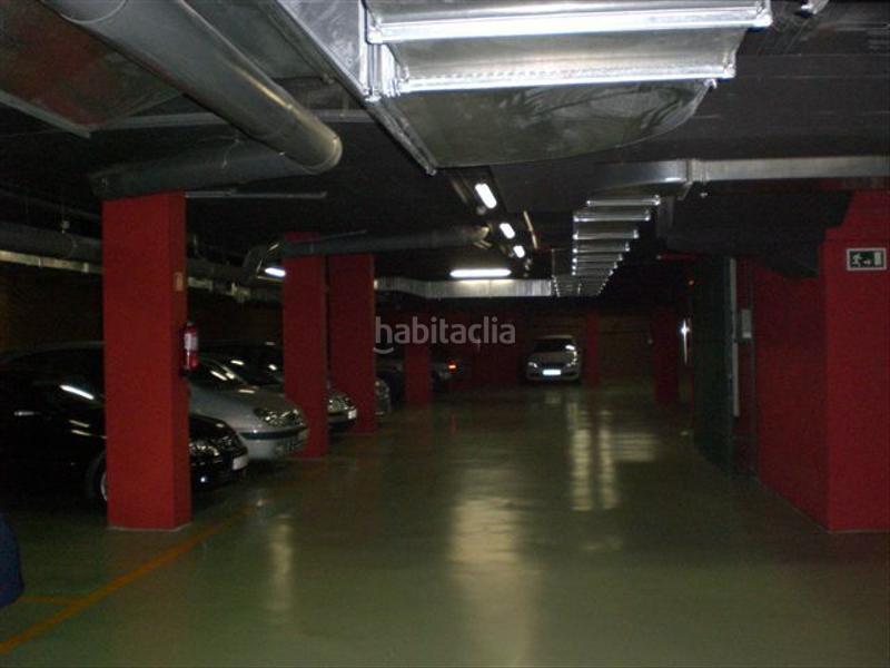 Foto 216cf015-7ffb-48e5-8e23-8442ef1a7938. Rent car parking in calle vilamari 110 in La Nova Esquerra de l´Eixample Barcelona