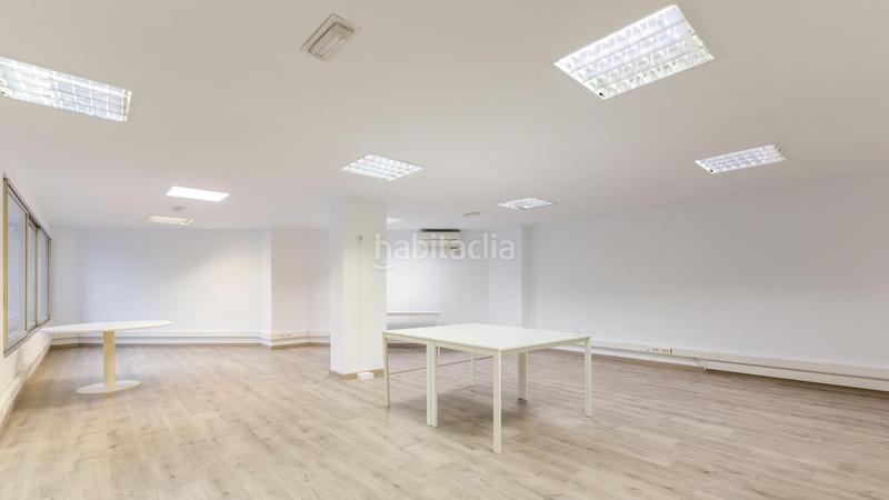 Foto f7bb9a54-574d-4615-806e-27b116dd43f1. Location bureau dans avenida josep tarradellas 91 dans Barcelona