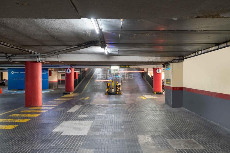 Foto 846acda7-daa2-44b9-817a-d5553abc2233. Location parking moto dans calle comte urgell 234 234 dans Barcelona