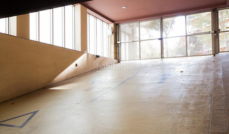 Foto b413eca6-12b7-4f3f-9895-9aba1bb2d0e6. Lloguer aparcament de moto a calle lepanto 350 a Barcelona