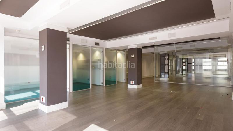 Foto f1905bea-80ac-4ce8-a351-3e968b7c4567. Lloguer oficina a calle calabria 169 a La Nova Esquerra de l´Eixample Barcelona
