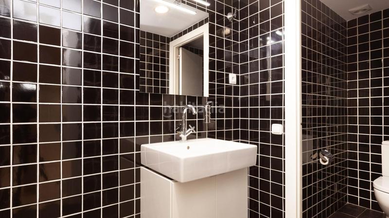 Foto 58142907-8ad1-4f59-aeb0-53a91d6b0aa0. Location bureau dans calle calabria 143 dans La Nova Esquerra de l´Eixample Barcelona