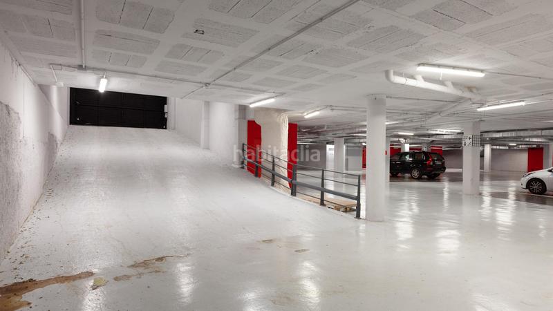 Foto d75d8924-f618-465a-9b27-30cac34b3efe. Alquiler parking moto en calle concepcion arenal 296 en Barcelona