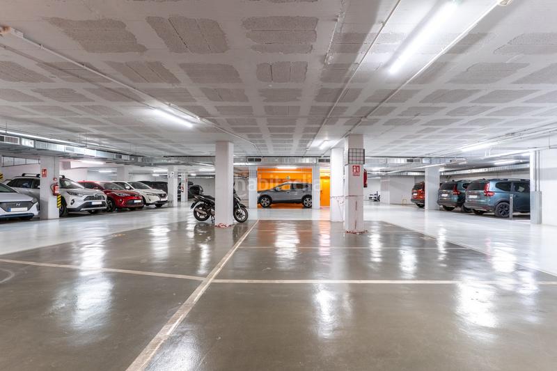 Foto 592d18ca-9bbb-4128-9435-537a608e9e9c. Location parking moto dans calle concepcion arenal 296 dans Barcelona