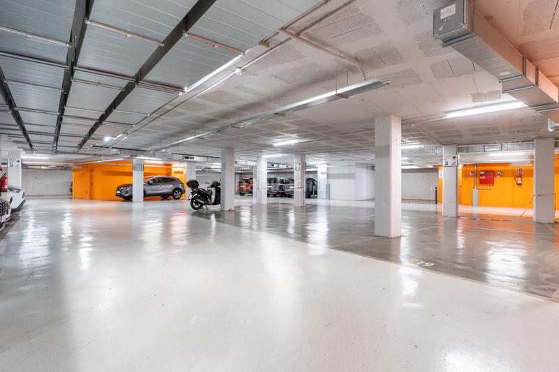 Foto d070c9f8-7553-4997-9bdc-a1eee3467cfc. Location parking moto dans calle concepcion arenal 296 dans Barcelona