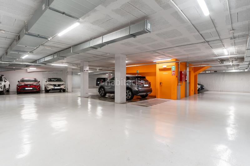 Foto dd26e54c-a311-4b47-836f-2bd642791ce4. Location parking moto dans calle concepcion arenal 296 dans Barcelona